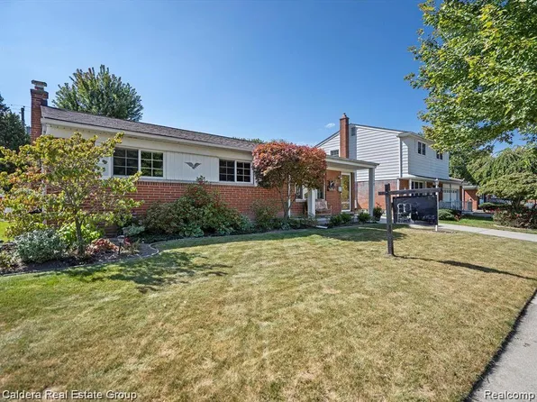 730 Sheffield Dr, Madison Heights, MI 48071