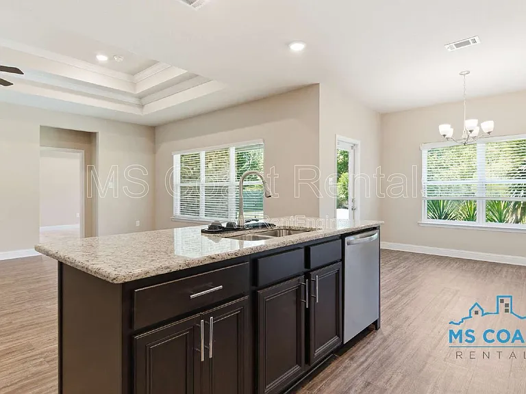 10536 Sweet Bay Dr — Photo 13
