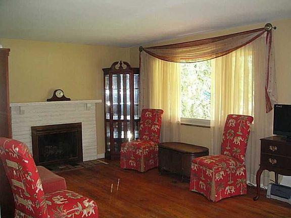 2nd image of 5447 Florida Ave