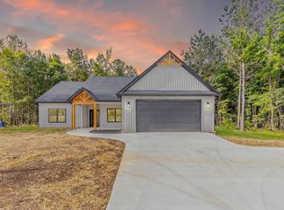 634 Gordy Cir, Tunnel Hill, GA 30755