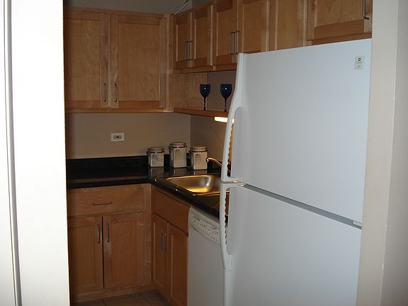 3rd image of 211 E Ohio St APT 2218