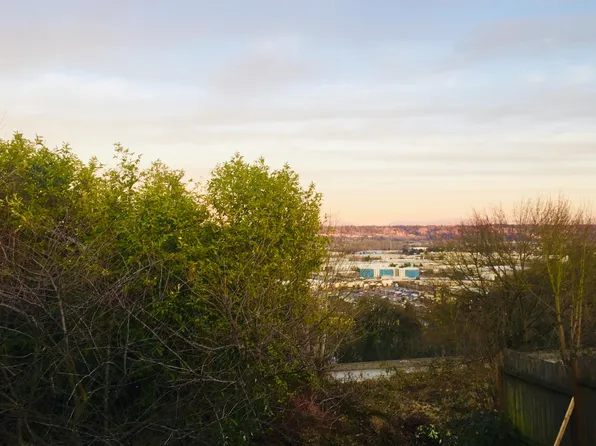 16816 53rd Ave S #B, Seattle, WA 98188