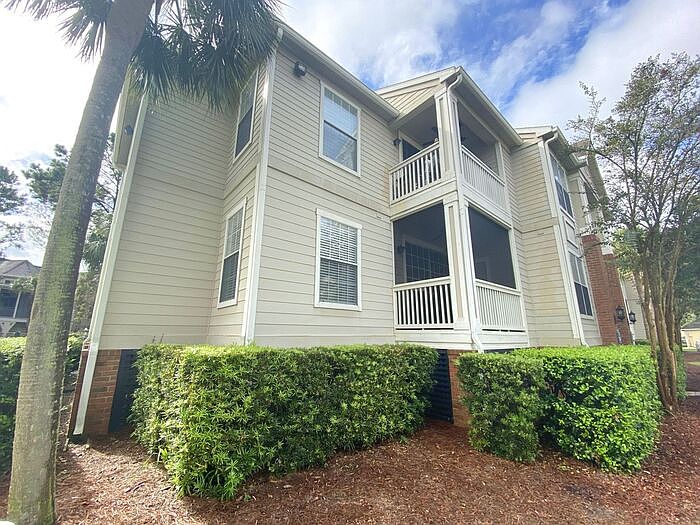 1st image of 1600 Long Grove Dr Unit 416