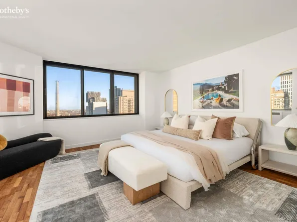 330 East 75th Street image 13 of 19