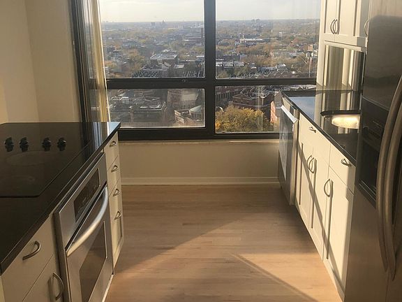 5th image of 2020 N Lincoln Park W APT 15