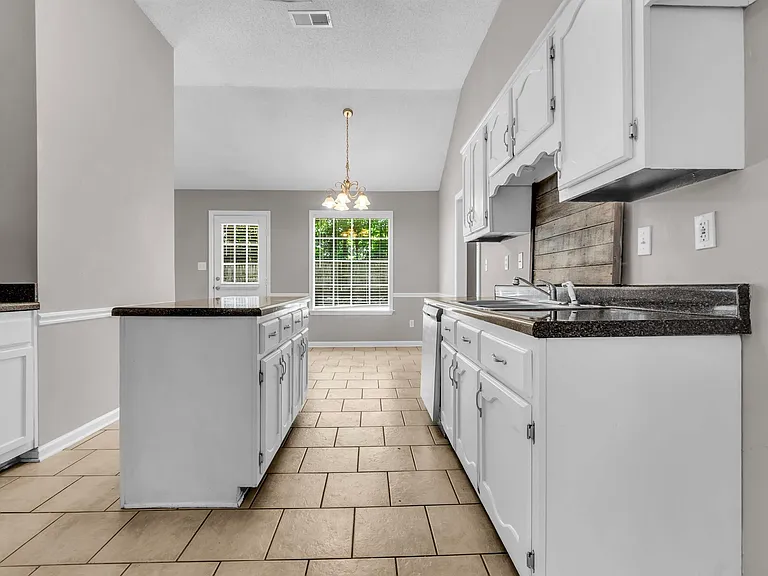 1341 Milestone Cir — Photo 9