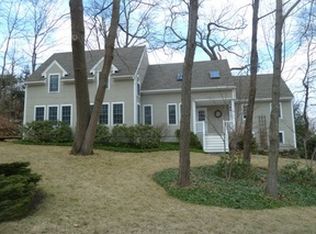 34 Ramsdell Rd, Falmouth, ME 04105