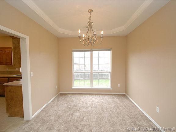 5th image of 5075 S 195 East Ave