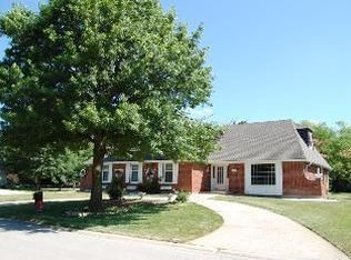 1014 Johnston Dr, Raymore, MO 64083