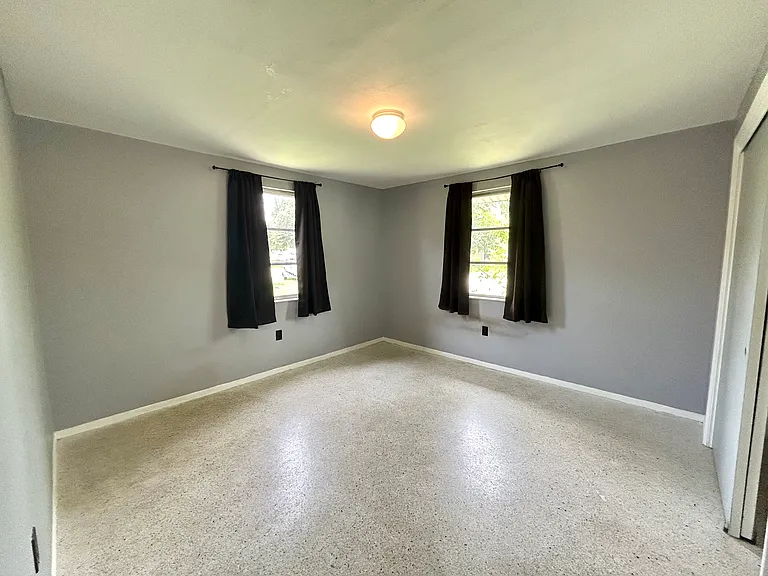 1057 Congress St — Photo 11