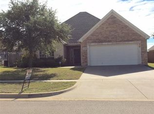 1733 Blackfoot Dr, Cleburne, TX 76033
