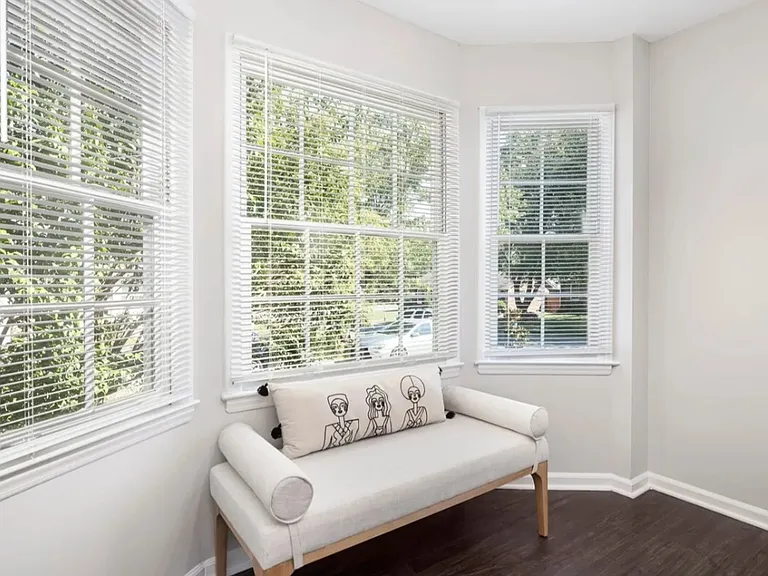 3909 Woodbriar Trl — Photo 6