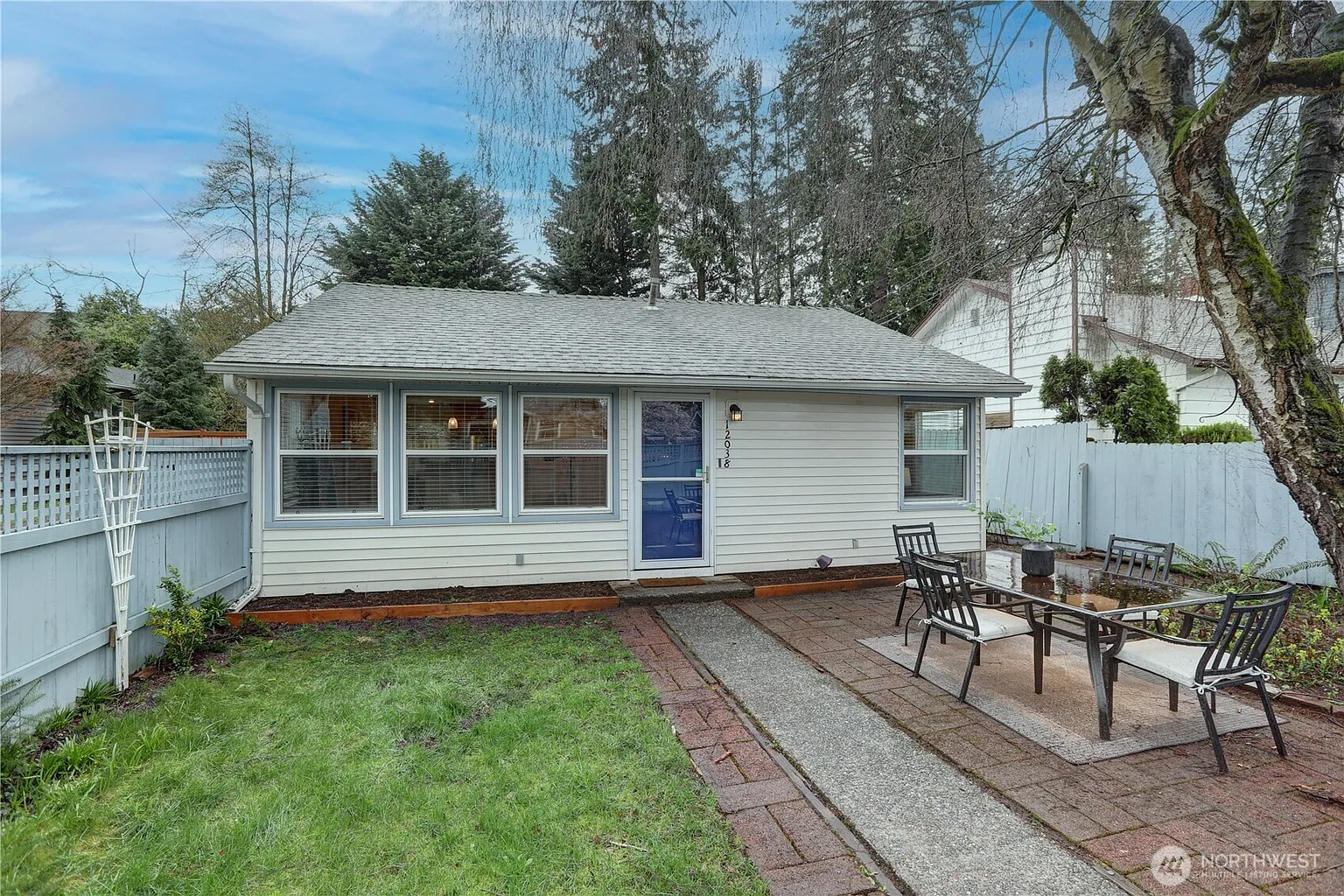 12038 14th Avenue NE photo 1