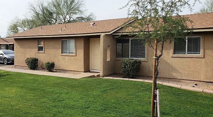 1st image of 2612 E Oakleaf Dr