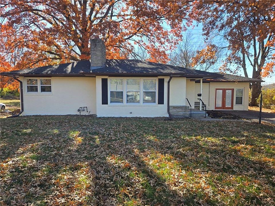 1st image of 16805 E Sunset Dr