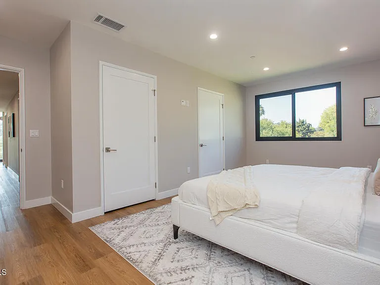 3682 Harriman Ave #2 — Photo 25