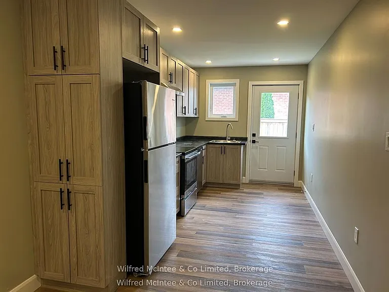 187 Balaklava St #1 — Photo 6