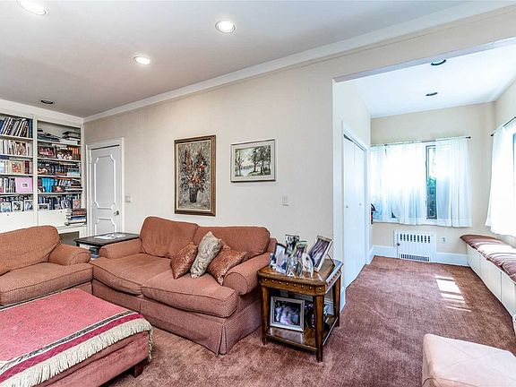 4th image of 11-33 Harris Ave