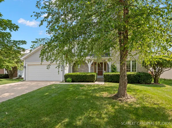 407 Bristol Dr, Carol Stream, IL 60188