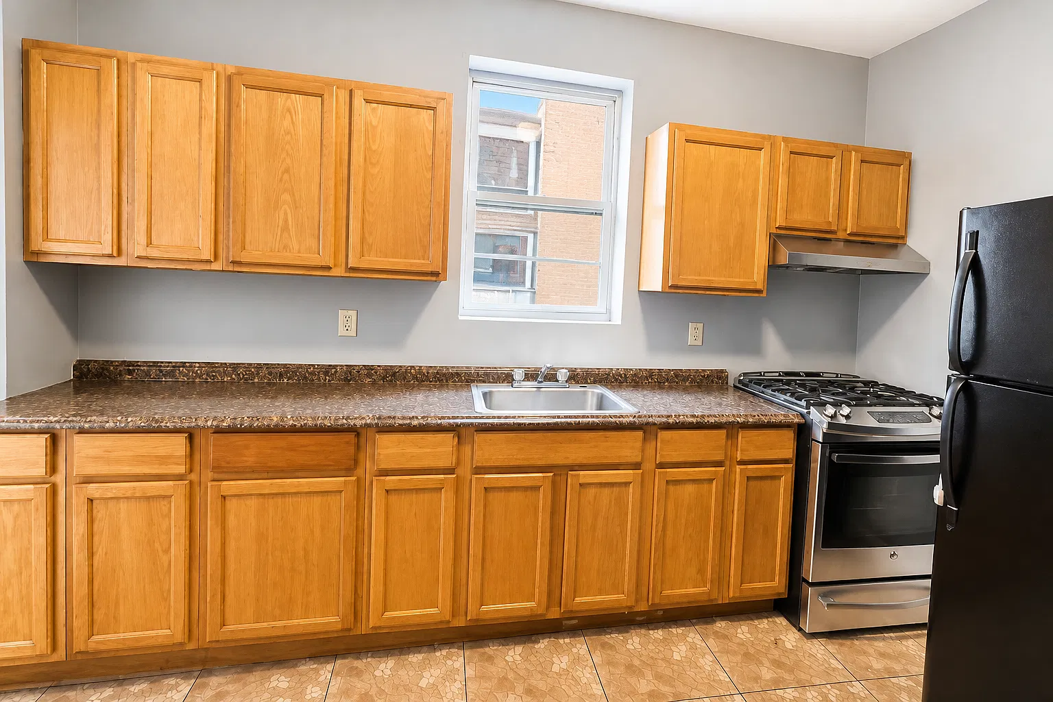 2 bed, $2,000 — Photo 1