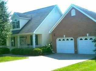 75 Robin Ann Ln, Fort Oglethorpe, GA 30742