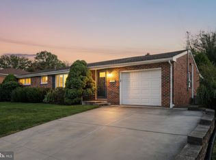 452 W Beaver St, Hellam, PA 17406