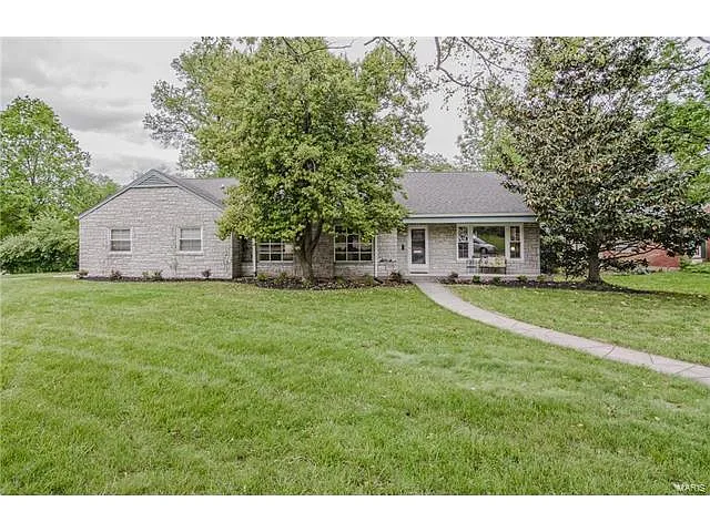 357 Violet Ln photo 1