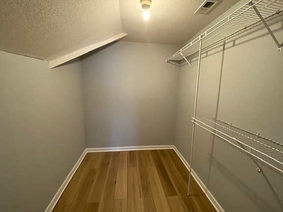 5th image of 6663 Booth Forrest Cv