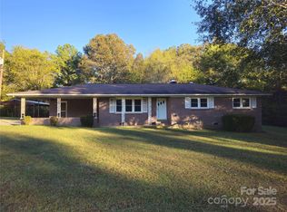 979 Meadowbrook Rd, Chester, SC 29706