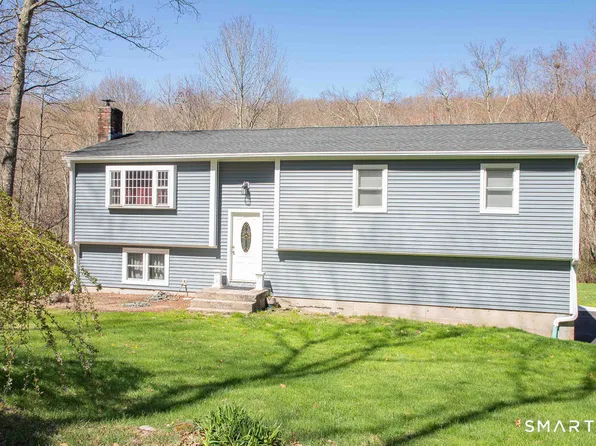 27 Old Skinner Street, East Hampton, CT 06424