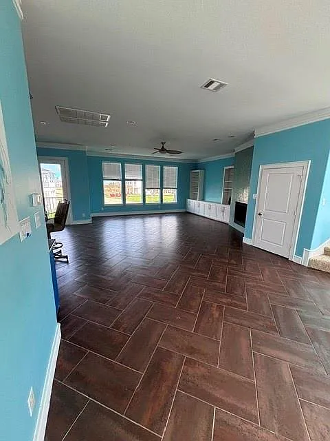 4 bed, 3.5 bath, 3875 sqft, $5,000 — Photo 4