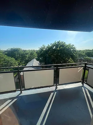 Rented by Queens Apartments Realty LLC | media 7