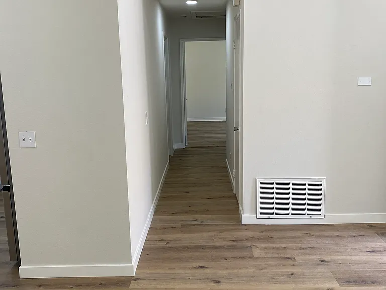 12683 Ferndale Cir — Photo 7