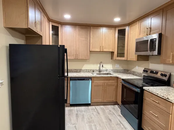 545 Northlake Dr #4, San Jose, CA 95117