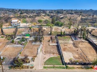 340 N Las Casas Ave, Pacific Palisades, CA 90272