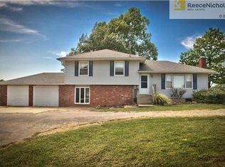 12830 Waverly Rd, Olathe, KS 66061