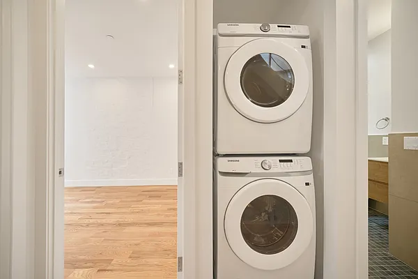 Rented by Living New York | media 13