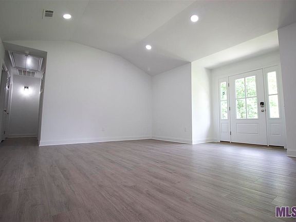 4th image of 40317 Old Hickory Ave