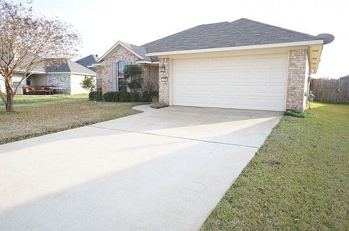 2nd image of 1616 Winchester Dr