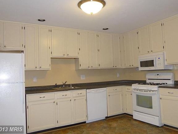 3rd image of 14344 Winding Woods Ct