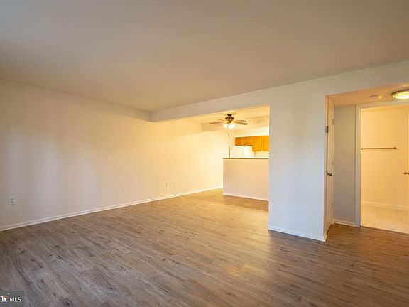 2nd image of 11C Heritage Ct
