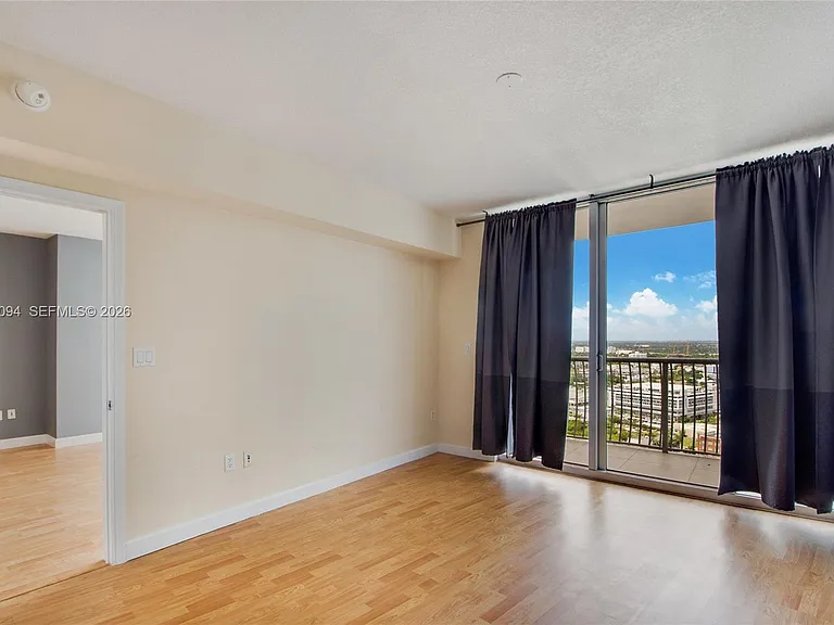 1750 N Bayshore Dr #3111 — Photo 9
