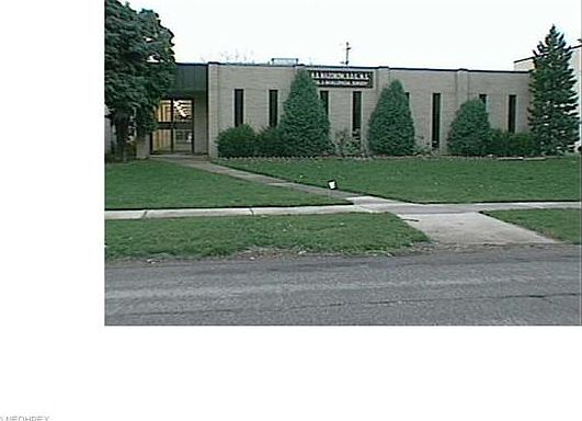 1st image of 209 W 21st St