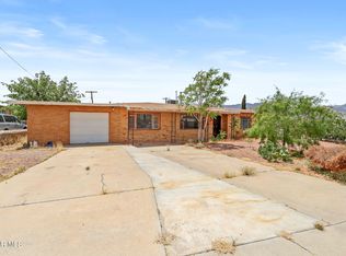 1905 Saint Johns Dr, El Paso, TX 79903