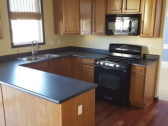 3rd image of 11388 Waldorf Ct