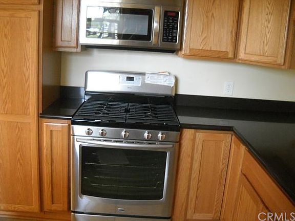 4th image of 1103 S Jackson St