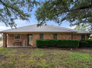 1003 S Elm St, Ennis, TX 75119