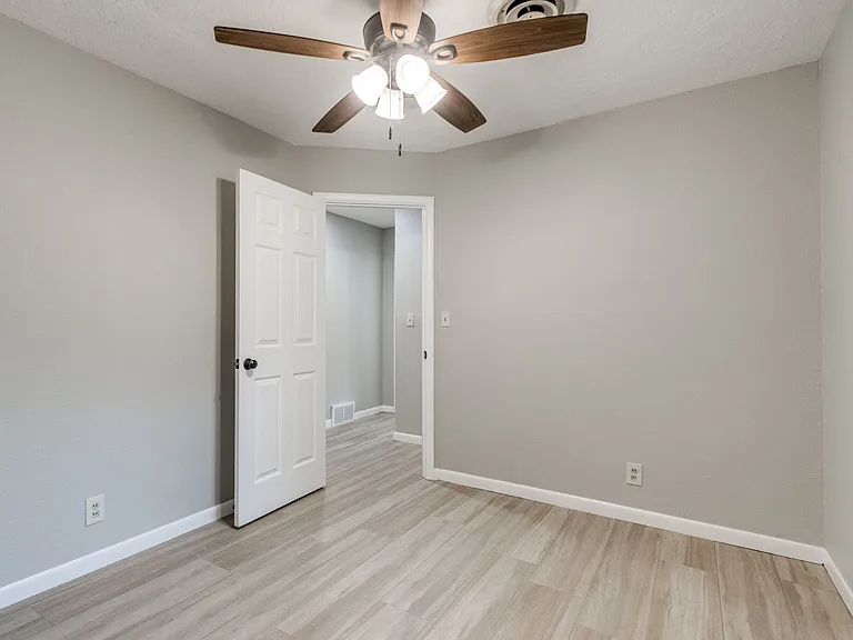 1612 Cherry Stone St — Photo 13