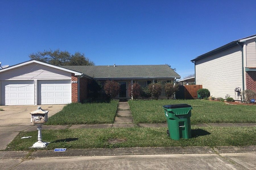 1st image of 2028 Bayou Oaks Dr