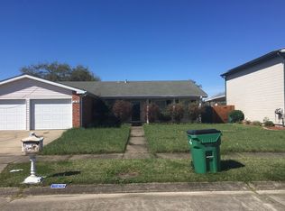2028 Bayou Oaks Dr, Harvey, LA 70058